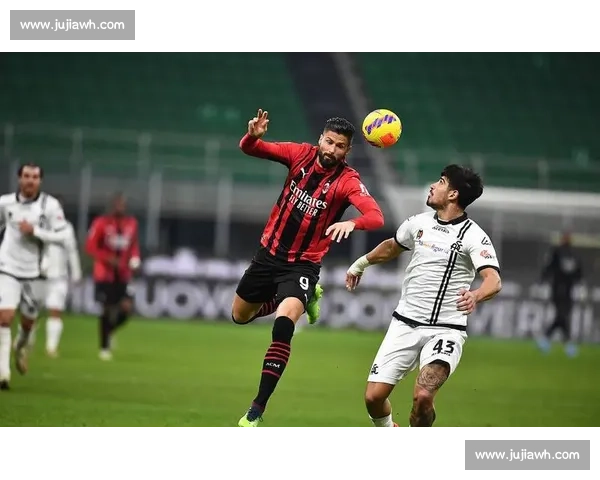 1-1 僵局打破！蓝队再入一球燃爆赛场